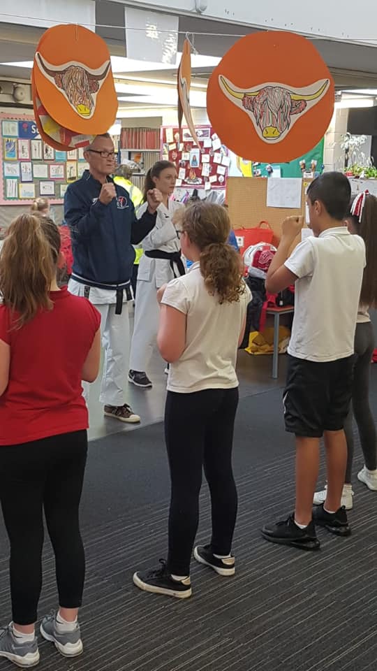 60964860_2206483586309134_1456877087469076480_n